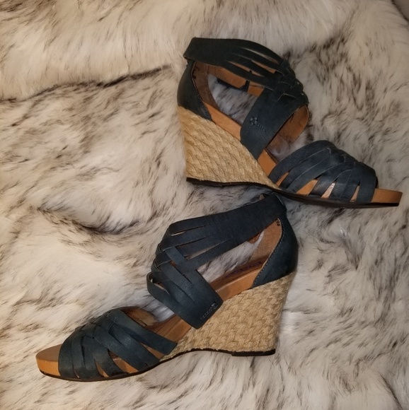 Clarks Shoes - Clark's indego Wedges comfortable & sexy heels